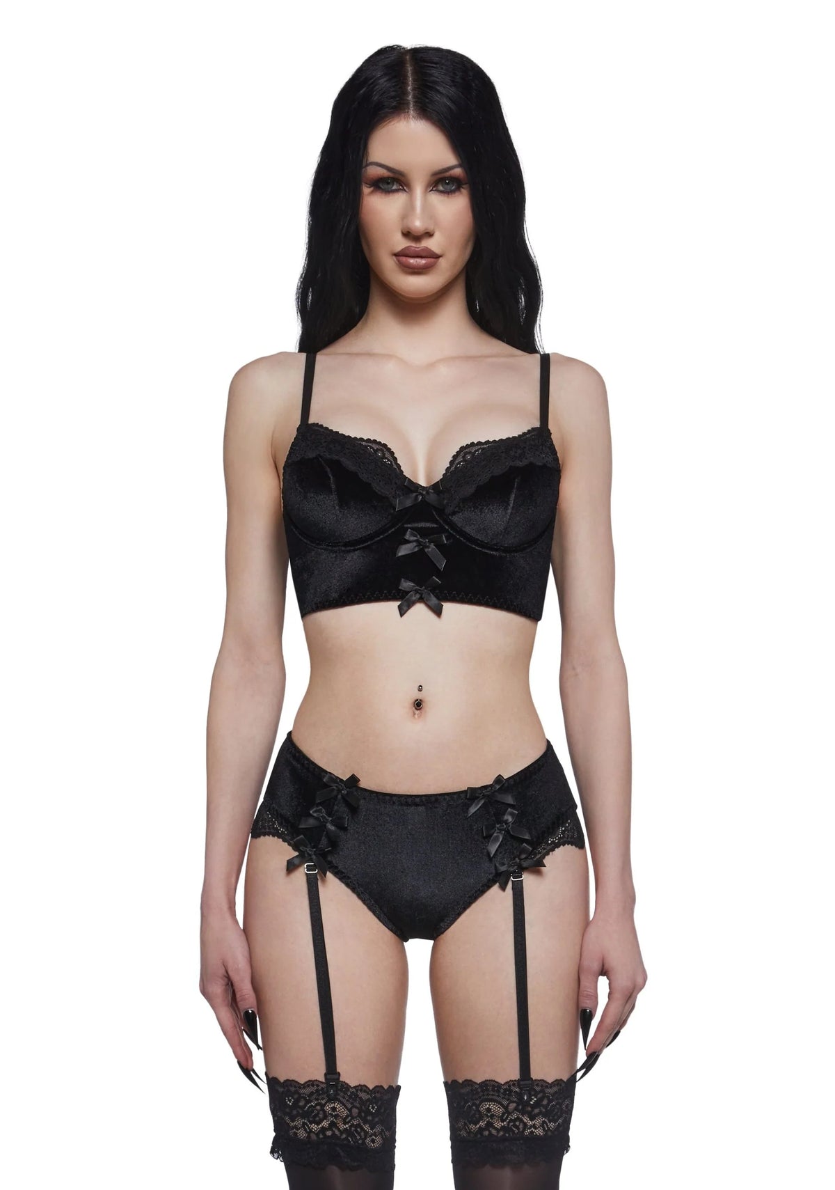 True Romance Lingerie Set – Black