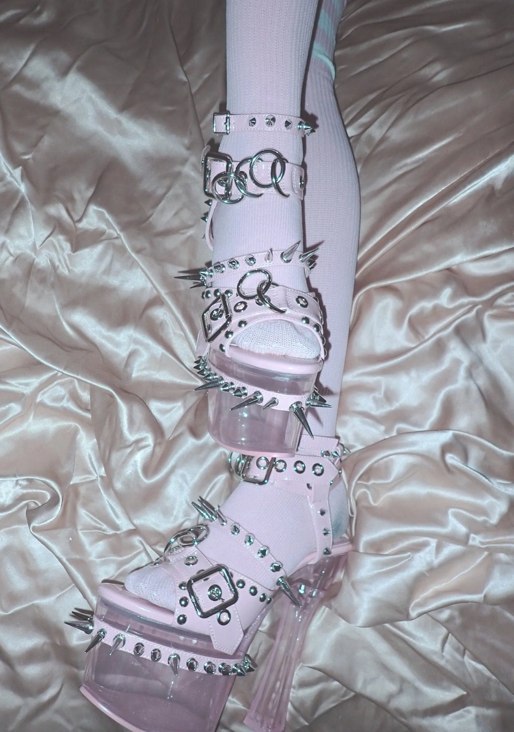 Romantic Misfit Platform Heels – Pink