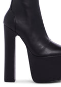 Pretty Prim Ankle Boots – Black