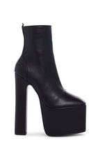 Pretty Prim Ankle Boots – Black