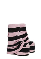 Snuggle Lifestyle Platform Boots – Striped