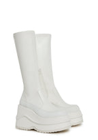 New Fans Wedge Stretch Boots – White