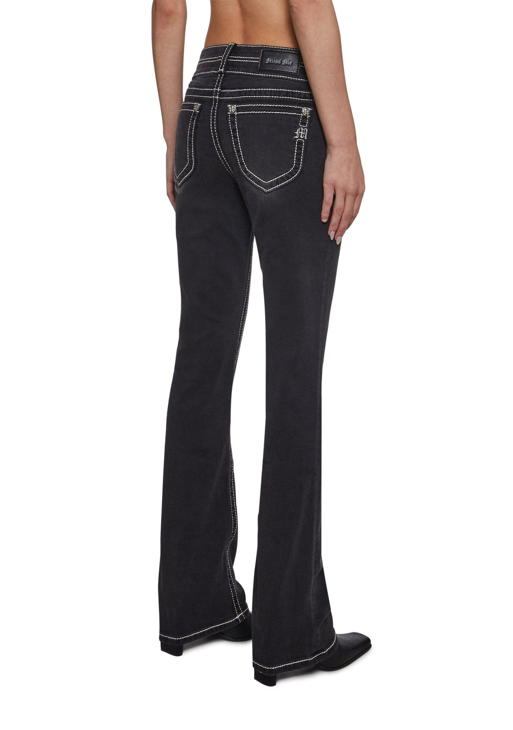 32″ Mid Rise Boot Jeans