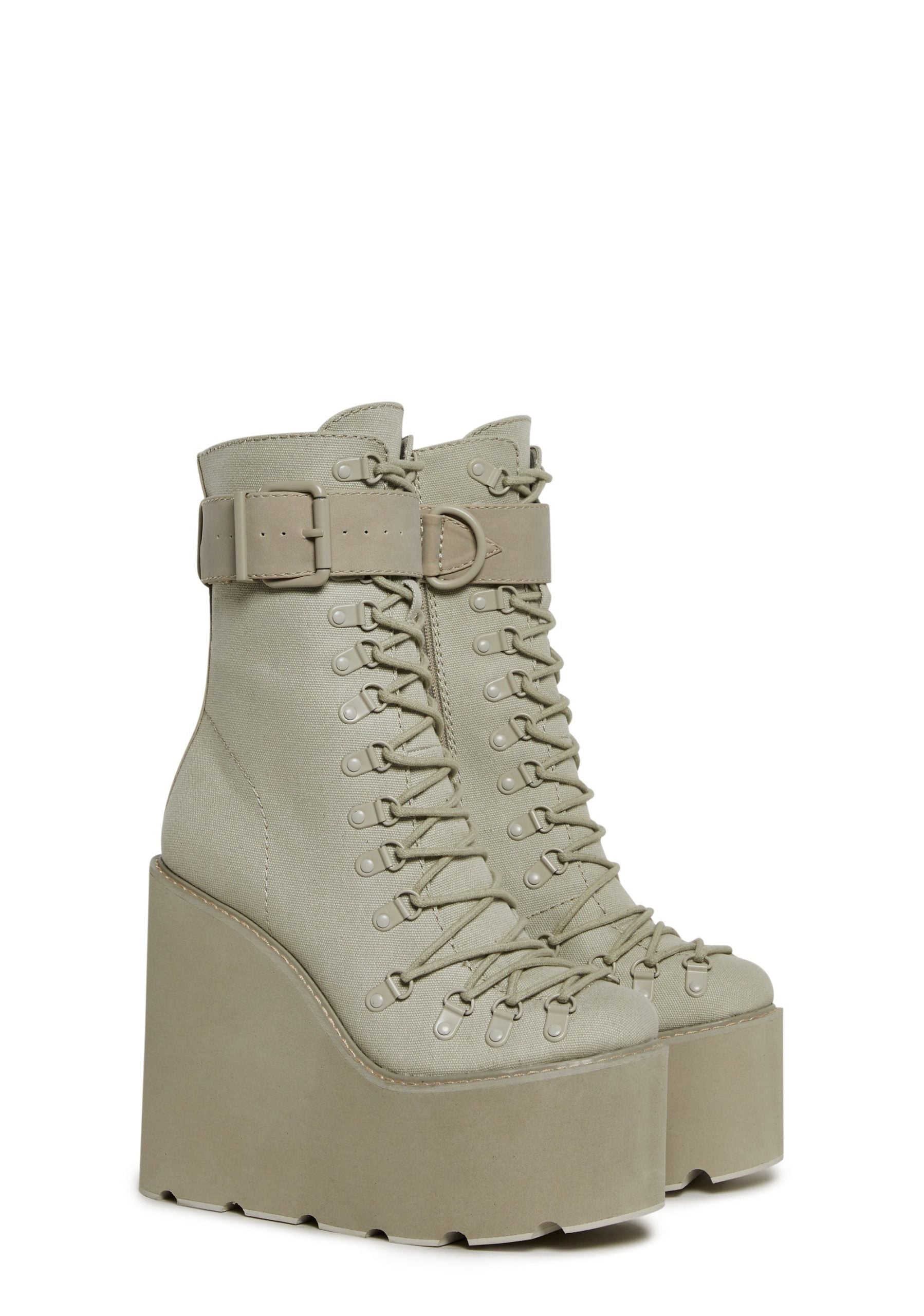Traitor Boots – Beige