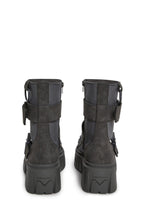 Low Traitor Boots – Gray