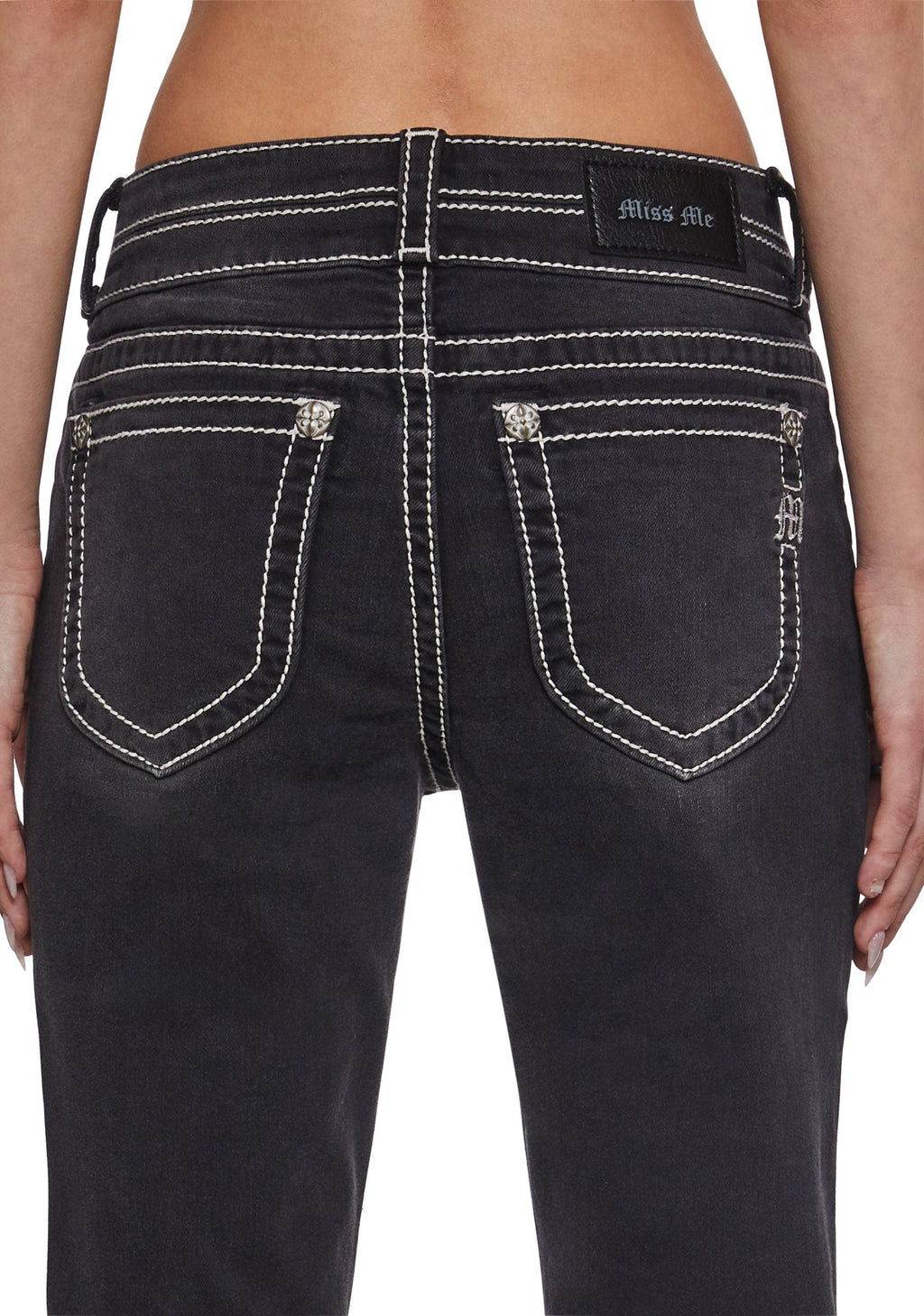 32″ Mid Rise Boot Jeans