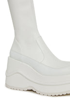 New Fans Wedge Stretch Boots – White