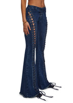 Wild Wanderer Flare Jeans – Blue