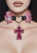 Vampy Wink Fur Cross Necklace – Pink