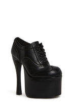 Attention Getter Oxford Shoes