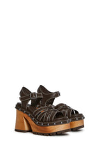 Crush Promises Platform Sandals – Brown