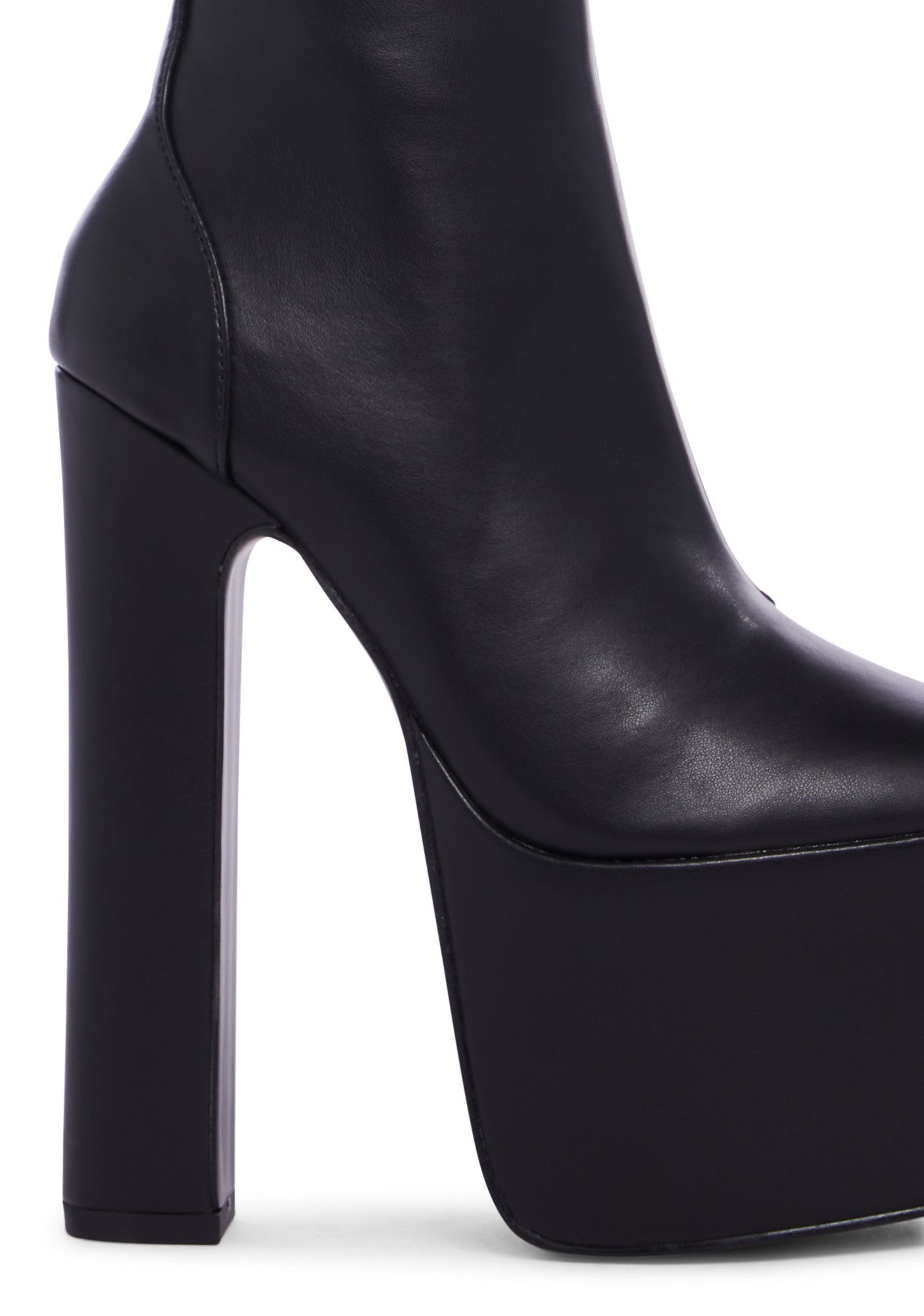 Pretty Prim Ankle Boots – Black