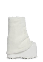 Snuggle Wonderland Platform Boots – White