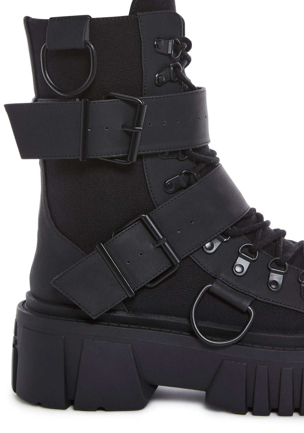 Low Traitor Boots – Black