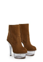 Kickdrum Suede Clear Platform Boots – Brown