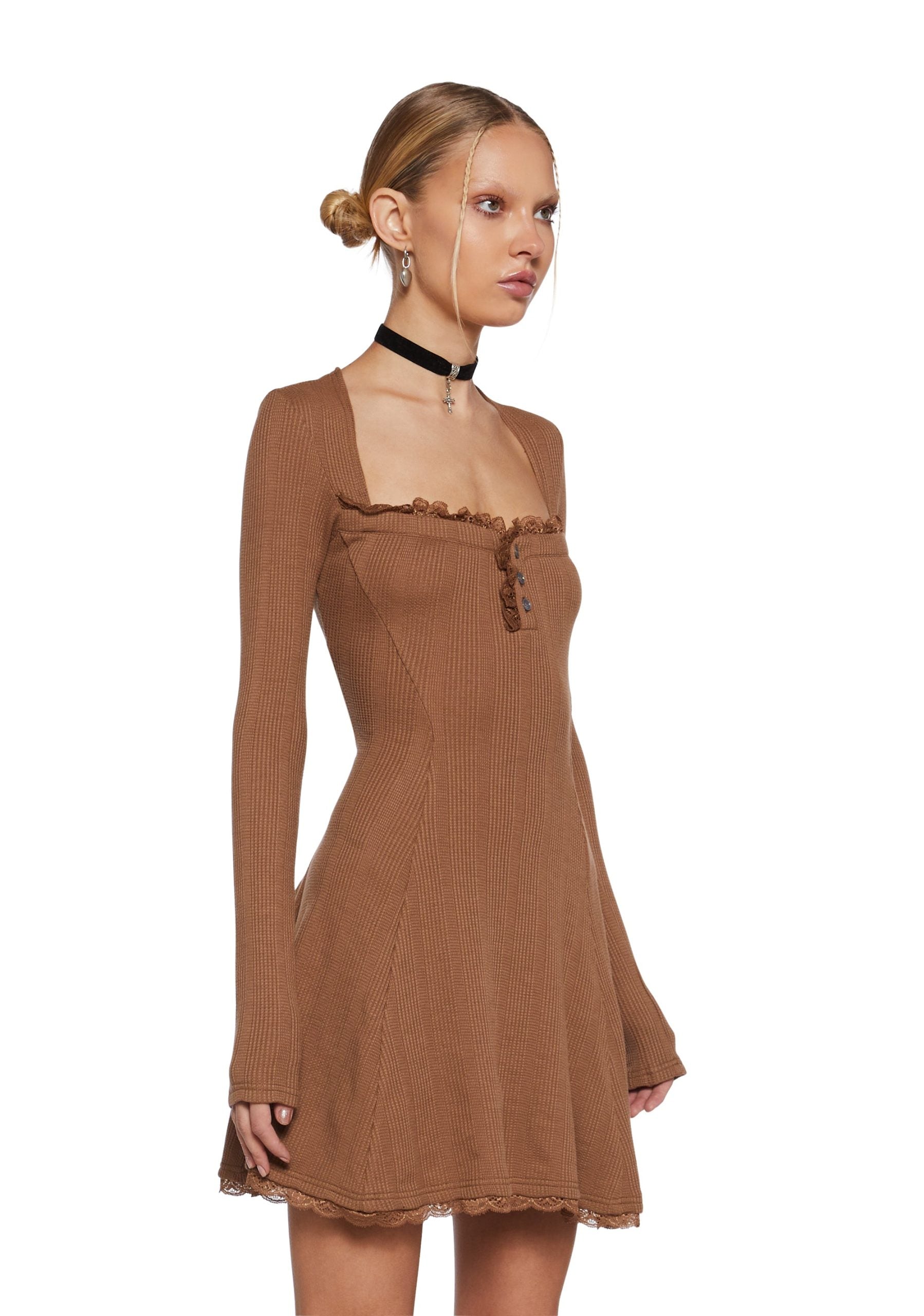 Mid Century Date Thermal Dress – Brown