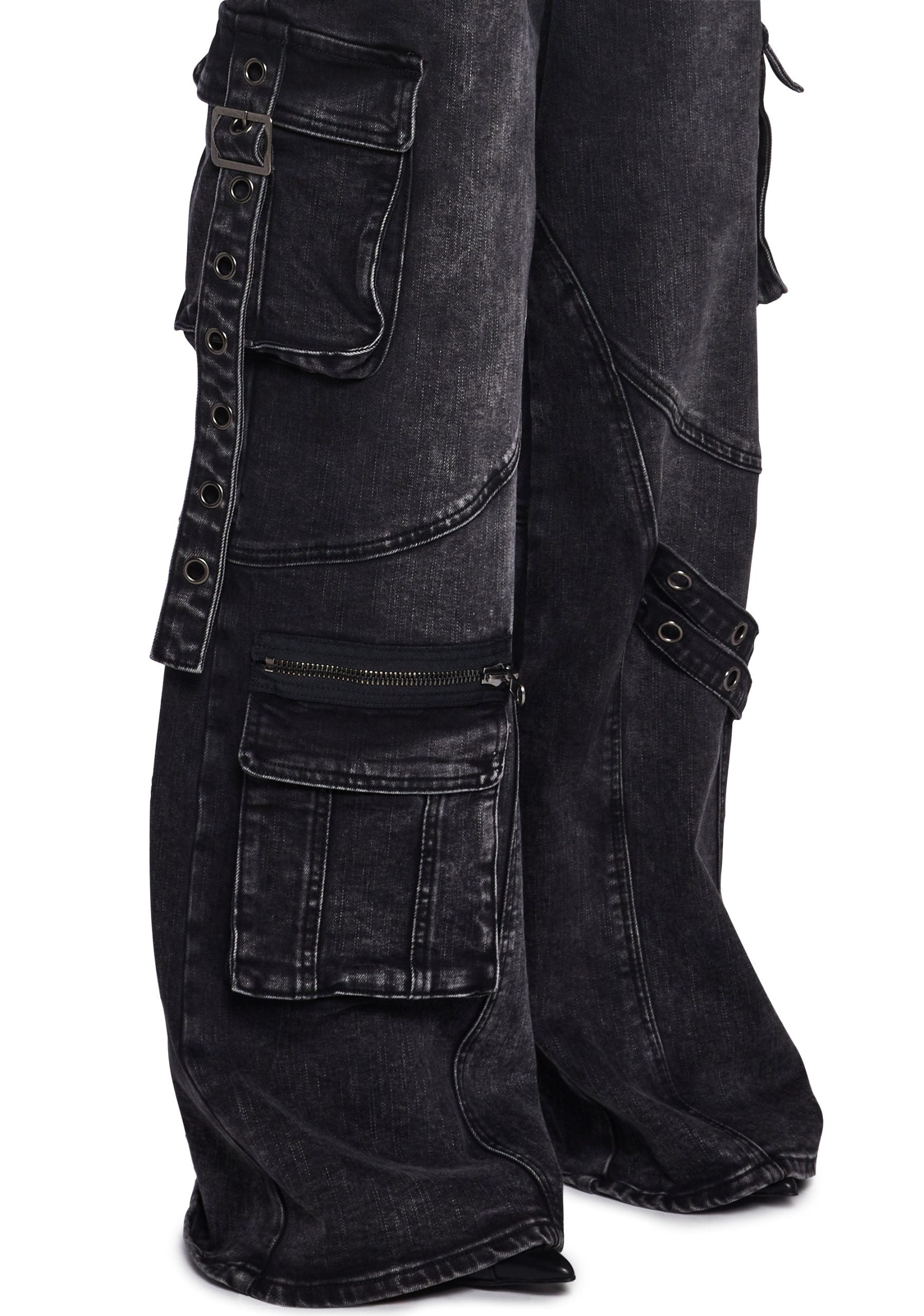 Digital Attraction Cargo Pants – Black
