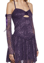 Chic Glamour Lace Dress And Gloves Set