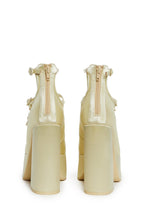 Smiling Melody Platform Heels – Yellow
