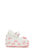 A Courtship of Bows Platform Mary Janes – Cream