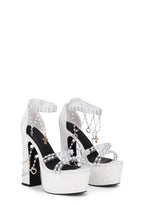 Holy Revelation Platform Heels – White