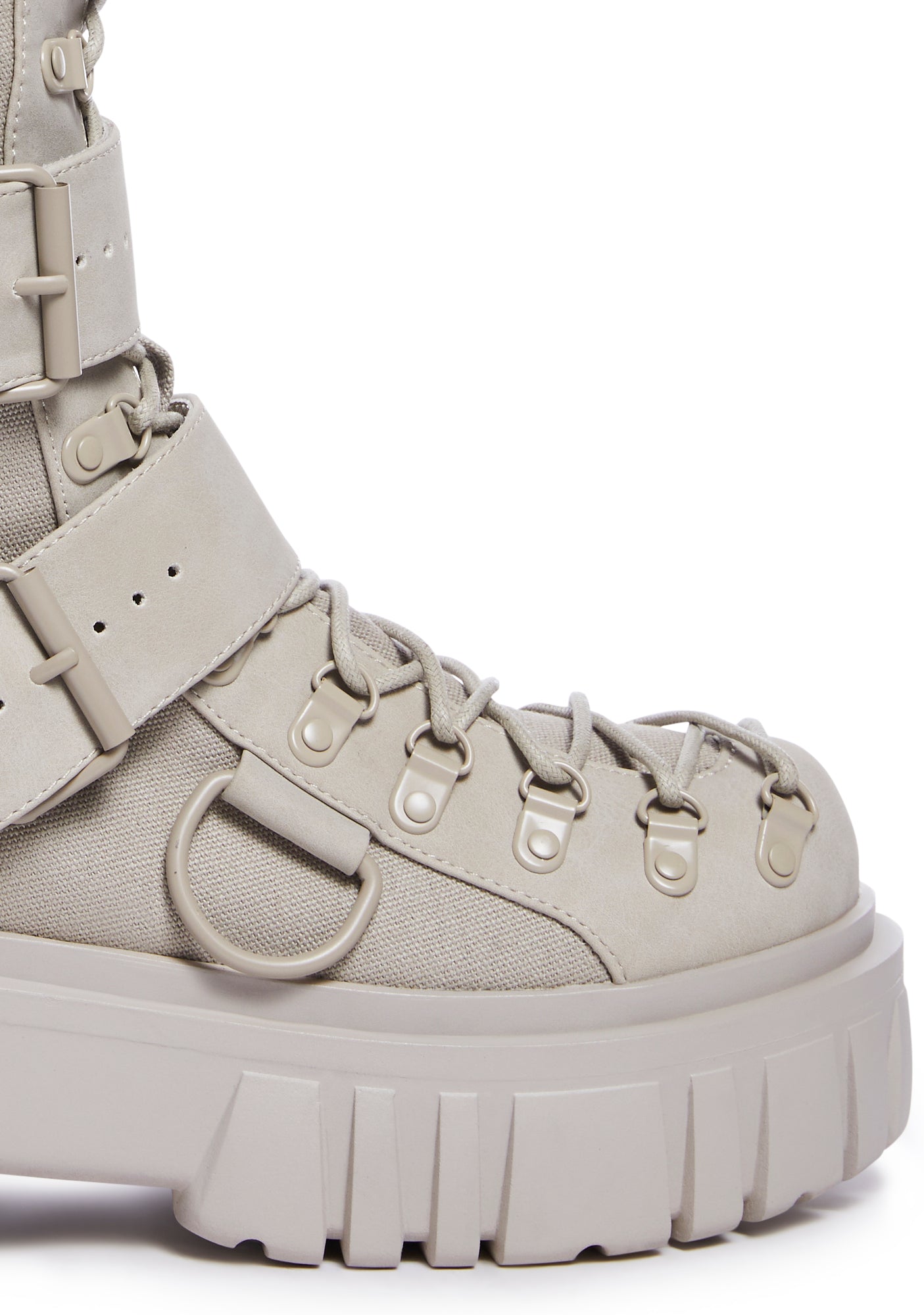 Low Traitor Boots – Light Gray
